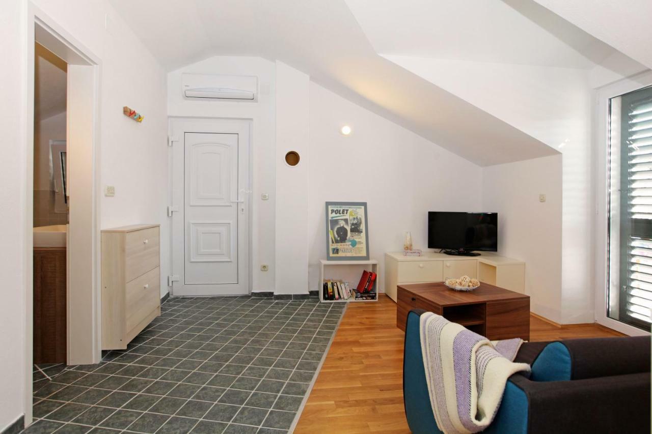Superb penthouse Luna Apartment Bol Exterior foto
